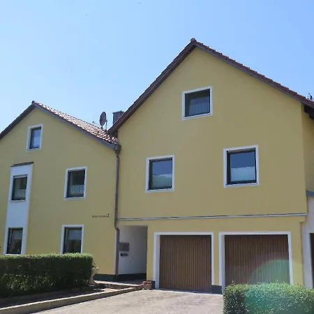 Schaeffer Mit Klimaanlage Und Freisitz Im Garten * Эссинг